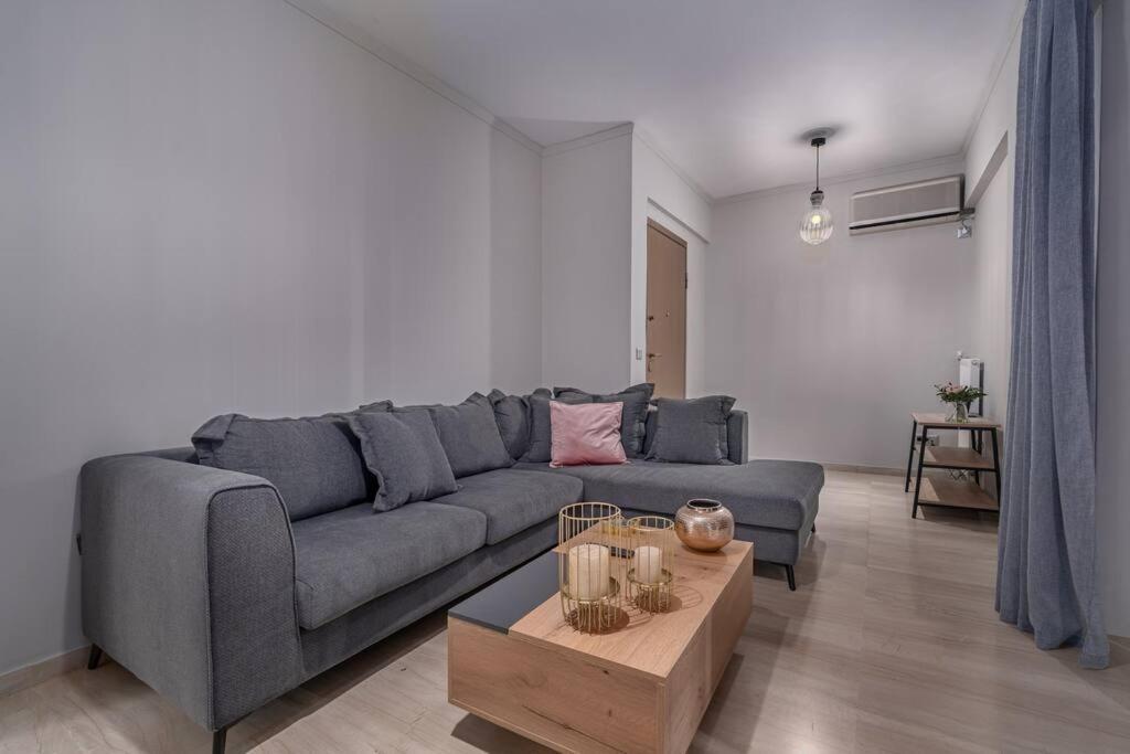Peaceful 2 Bedroom In Glyfada Center Athens Exterior photo