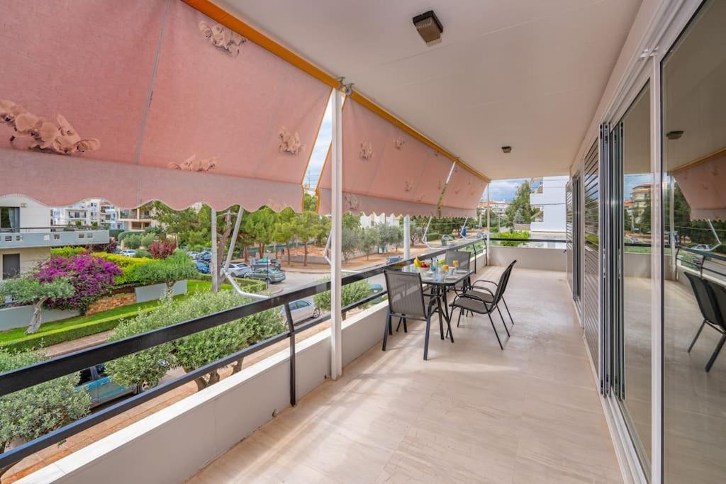 Peaceful 2 Bedroom In Glyfada Center Athens Exterior photo