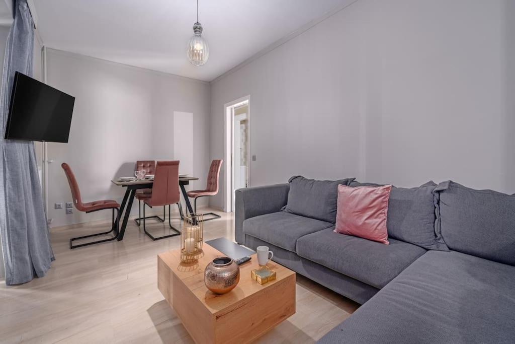 Peaceful 2 Bedroom In Glyfada Center Athens Exterior photo